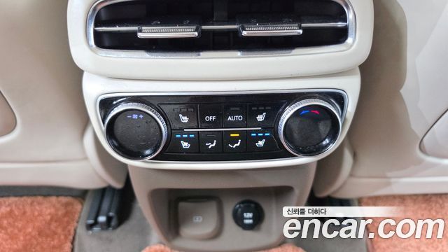 Genesis GV80 2021 — photo 31