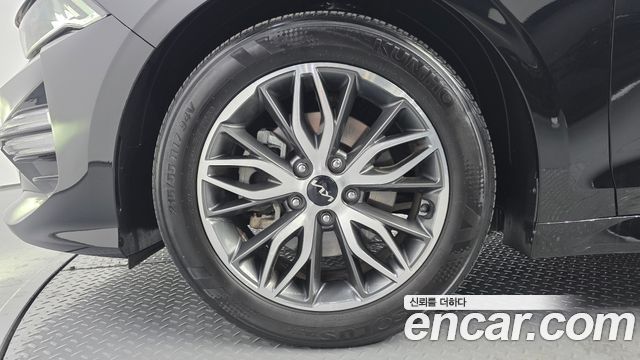 Kia K5 2023 — photo 5