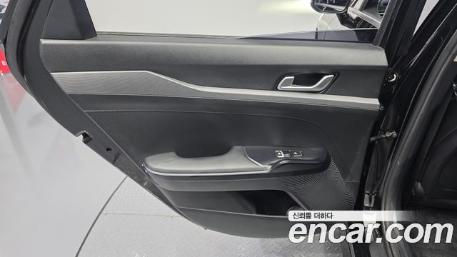 Kia K5 2023 — photo 15