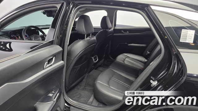Kia K5 2023 — photo 16