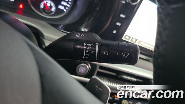 Kia K5 2023 — photo 31