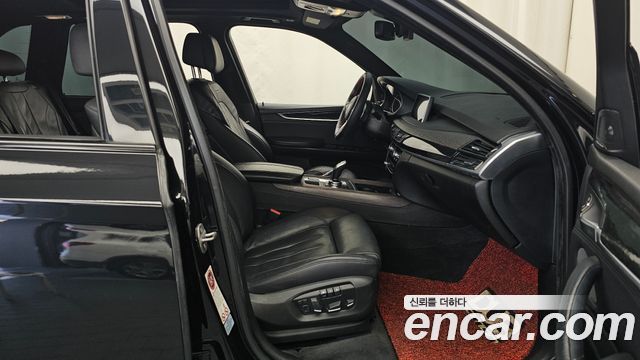 BMW X5 2015 — photo 11