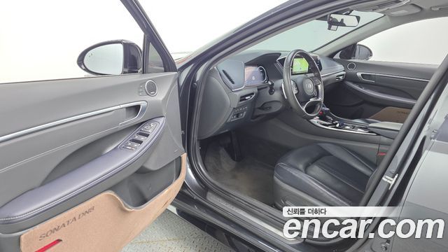 Hyundai Sonata 2022 — photo 13