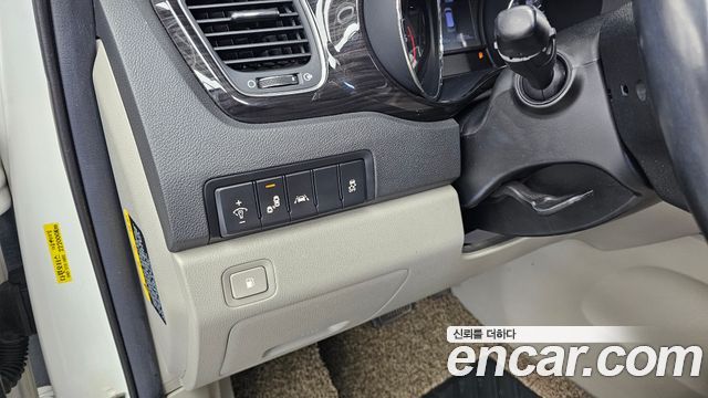 Kia Canival 2019 — photo 16
