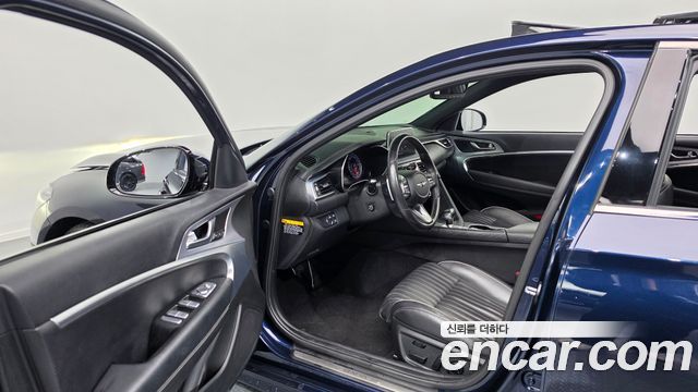 Genesis G70 2020 — photo 10