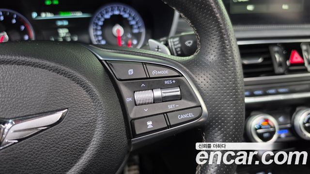 Genesis G70 2020 — photo 14