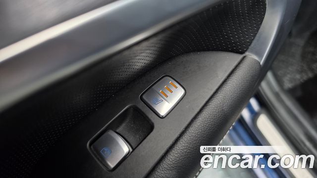 Genesis G70 2020 — photo 19