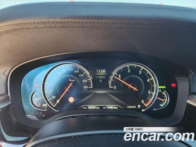 BMW 5-Series 2017 — photo 7