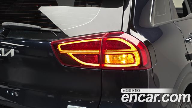 Kia Niro 2022 — photo 9
