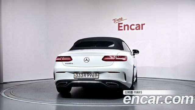 Mercedes-Benz E-Class 2018 — photo 4
