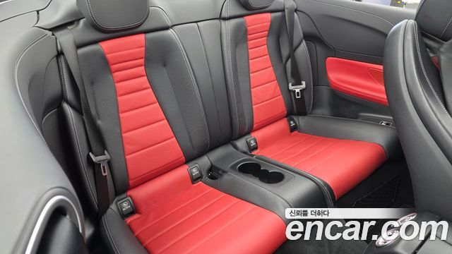 Mercedes-Benz E-Class 2018 — photo 17