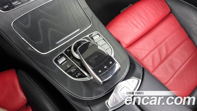 Mercedes-Benz E-Class 2018 — photo 24
