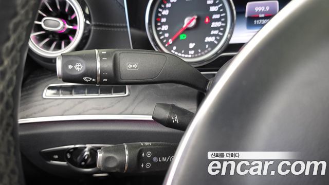 Mercedes-Benz E-Class 2018 — photo 27