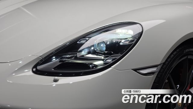 Porsche 718 2020 — photo 8