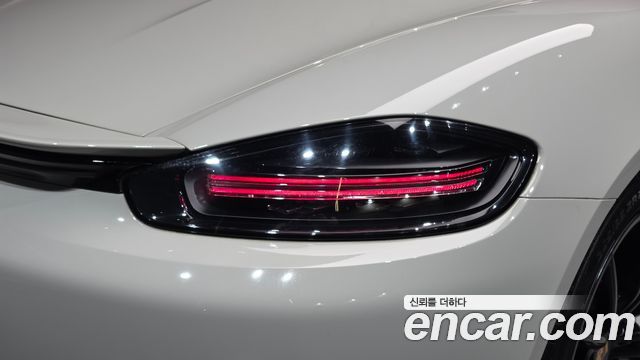 Porsche 718 2020 — photo 9