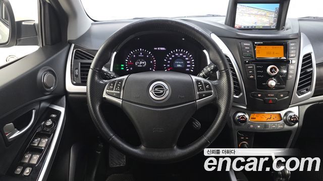 KG Mobility KORANDO 2014 — photo 20