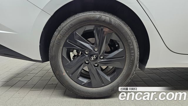 Hyundai AVANTE 2023 — photo 5