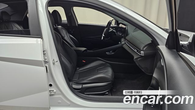 Hyundai AVANTE 2023 — photo 16