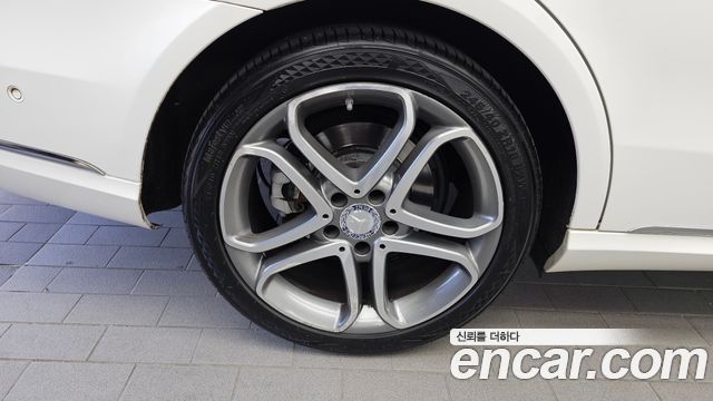 Mercedes-Benz E-Class 2016 — photo 5