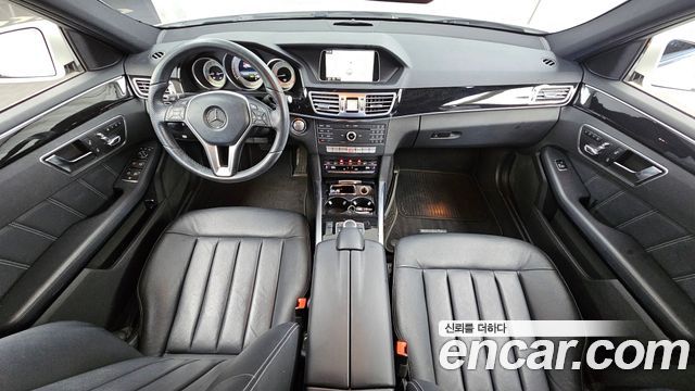 Mercedes-Benz E-Class 2016 — photo 7