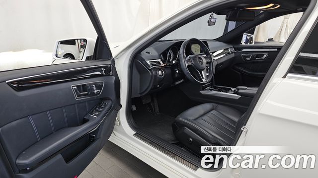 Mercedes-Benz E-Class 2016 — photo 10