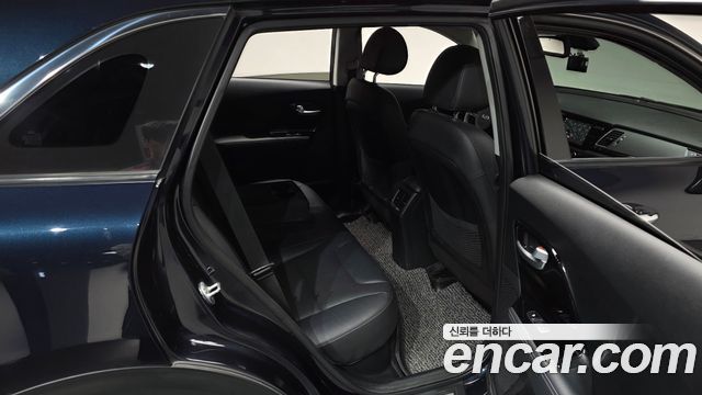 Kia Niro 2018 — photo 18