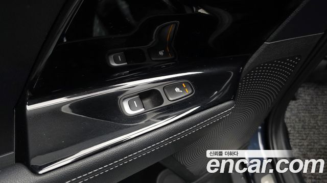 Kia Niro 2018 — photo 25