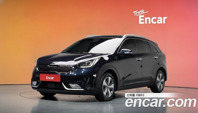 Kia Niro 2018 — photo 1