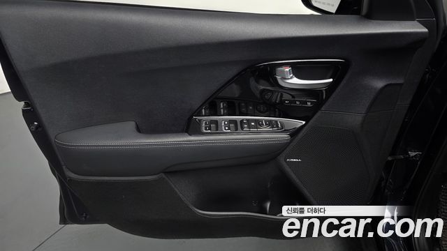 Kia Niro 2018 — photo 14