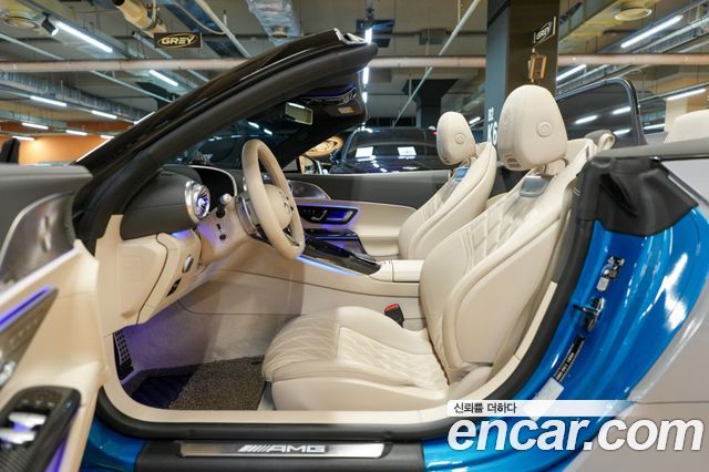 Mercedes-Benz SL-Class 2023 — photo 11