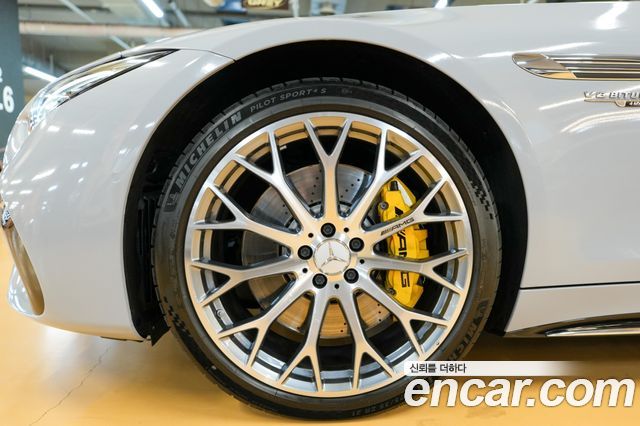 Mercedes-Benz SL-Class 2023 — photo 16