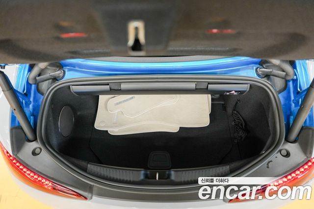 Mercedes-Benz SL-Class 2023 — photo 17