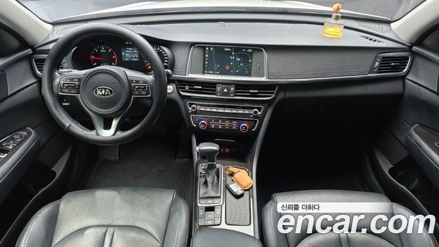 Kia K5 2016 — photo 10