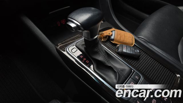 Kia K5 2016 — photo 12