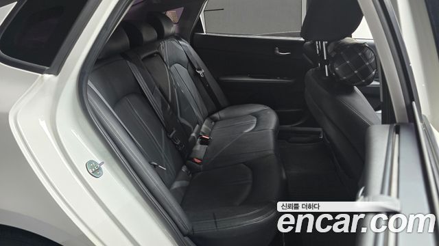 Kia K5 2016 — photo 17