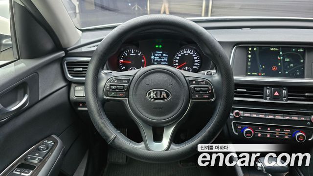 Kia K5 2016 — photo 19