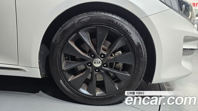 Kia K5 2016 — photo 7