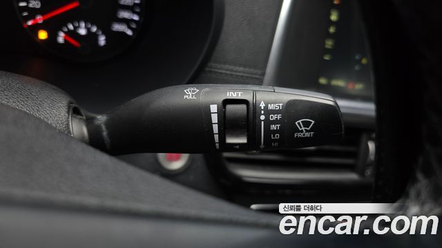 Kia K5 2016 — photo 28