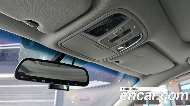 Kia K5 2016 — photo 32