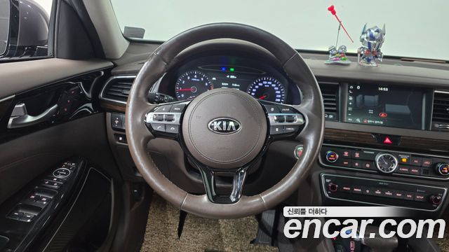 Kia K7 2018 — photo 18