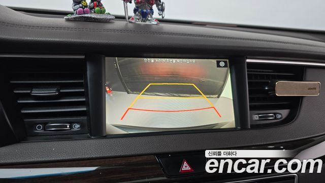 Kia K7 2018 — photo 20