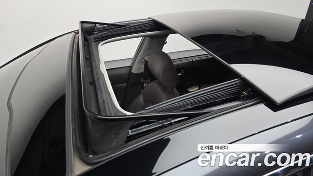 Kia K7 2018 — photo 25