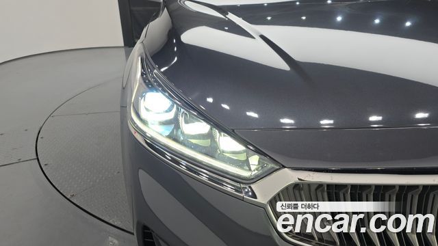 Kia K7 2018 — photo 8
