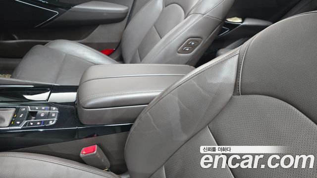 Kia K7 2018 — photo 33
