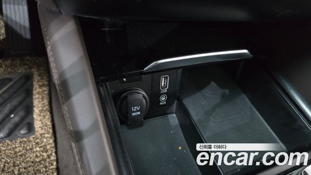 Kia K7 2018 — photo 34
