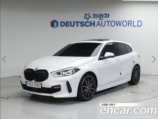 BMW 1-Series 2020 — photo 1