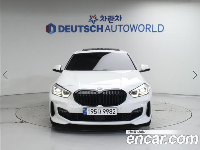 BMW 1-Series 2020 — photo 3