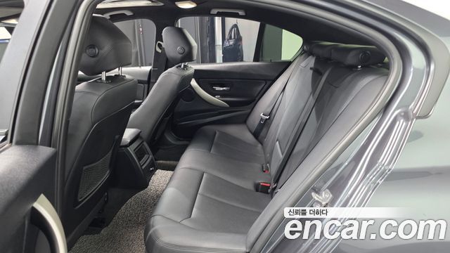 BMW 3-Series 2013 — photo 12