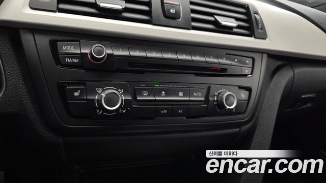 BMW 3-Series 2013 — photo 16