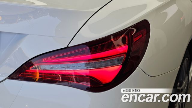 Mercedes-Benz CLA-Class 2018 — photo 9